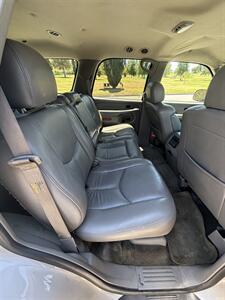 2005 GMC Yukon SLT   - Photo 9 - Riverside, CA 92505