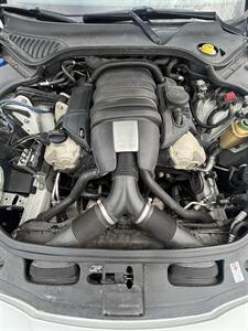 2013 Porsche Panamera 4   - Photo 16 - Riverside, CA 92505