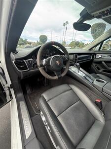 2013 Porsche Panamera 4   - Photo 6 - Riverside, CA 92505
