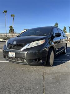 2011 Toyota Sienna LE 8-Passenger   - Photo 2 - Riverside, CA 92505