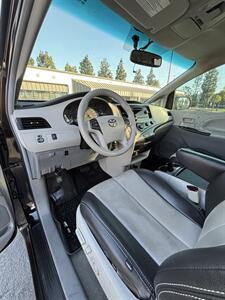2011 Toyota Sienna LE 8-Passenger   - Photo 6 - Riverside, CA 92505