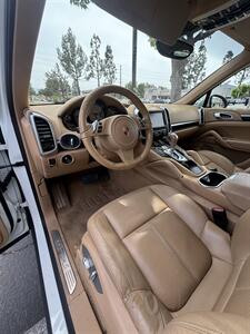 2014 Porsche Cayenne S Hybrid - Photo 7 - Riverside, CA 92505