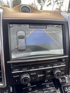 2014 Porsche Cayenne S Hybrid - Photo 14 - Riverside, CA 92505