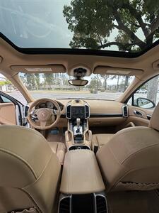 2014 Porsche Cayenne S Hybrid - Photo 10 - Riverside, CA 92505