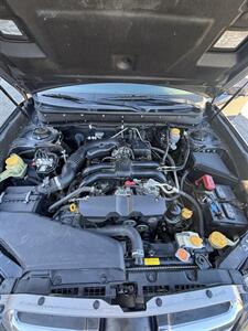 2013 Subaru Outback 2.5i Premium - Photo 15 - Riverside, CA 92505