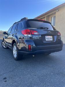 2013 Subaru Outback 2.5i Premium - Photo 3 - Riverside, CA 92505