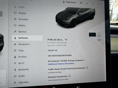 2022 Tesla Model Y Long Range 7 Passenger   - Photo 17 - Riverside, CA 92505