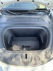 2022 Tesla Model Y Long Range 7 Passenger   - Photo 15 - Riverside, CA 92505