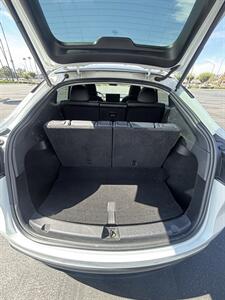 2022 Tesla Model Y Long Range 7 Passenger   - Photo 6 - Riverside, CA 92505