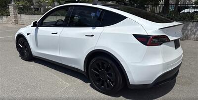 2022 Tesla Model Y Long Range - Photo 4 - Riverside, CA 92505