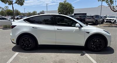 2022 Tesla Model Y Long Range - Photo 2 - Riverside, CA 92505