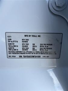2022 Tesla Model Y Long Range 7 Passenger   - Photo 16 - Riverside, CA 92505