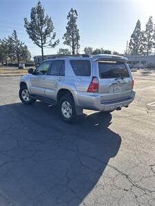 2006 Toyota 4Runner SR5 4x4 - Photo 3 - Riverside, CA 92505