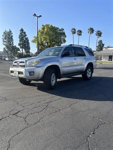 2006 Toyota 4Runner SR5 4x4 - Photo 2 - Riverside, CA 92505