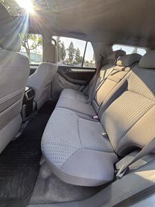 2006 Toyota 4Runner SR5 4x4 - Photo 8 - Riverside, CA 92505