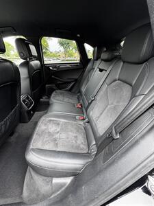 2018 Porsche Macan   - Photo 7 - Riverside, CA 92505