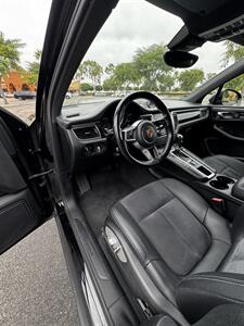 2018 Porsche Macan   - Photo 5 - Riverside, CA 92505