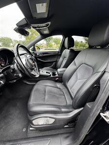 2018 Porsche Macan   - Photo 6 - Riverside, CA 92505