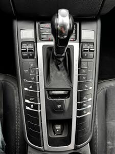 2018 Porsche Macan   - Photo 13 - Riverside, CA 92505