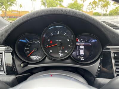 2018 Porsche Macan   - Photo 15 - Riverside, CA 92505