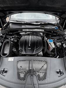 2018 Porsche Macan   - Photo 14 - Riverside, CA 92505