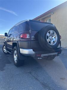 2007 Toyota FJ Cruiser   - Photo 3 - Riverside, CA 92505