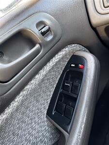 2000 Honda Civic LX   - Photo 13 - Riverside, CA 92505