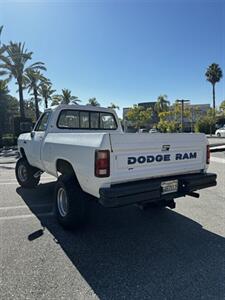 1992 Dodge RAM 150   - Photo 4 - Anaheim, CA 92805