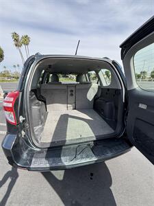 2009 Toyota RAV4   - Photo 6 - Riverside, CA 92505