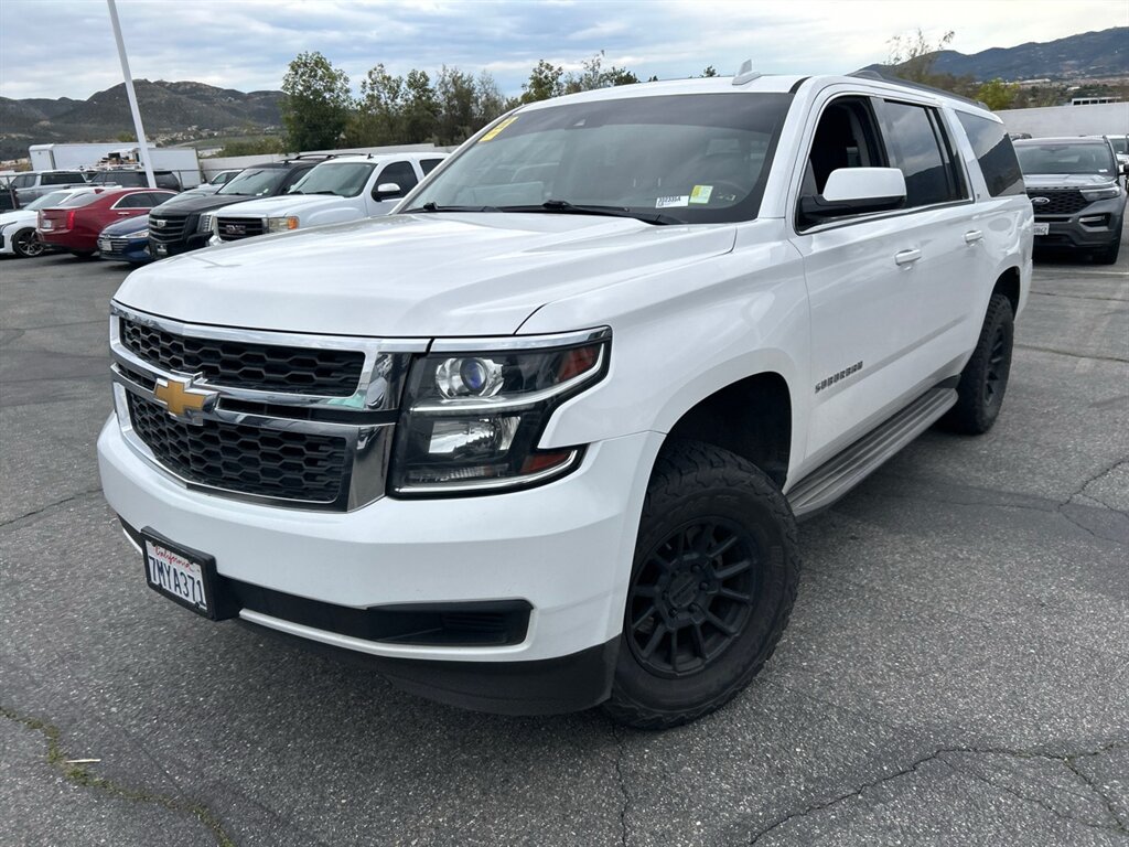 2015 Chevrolet Suburban LT   - Photo 1 - Riverside, CA 92505