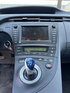 2011 Toyota Prius Four   - Photo 12 - Riverside, CA 92505