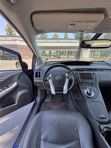 2011 Toyota Prius Four   - Photo 10 - Riverside, CA 92505