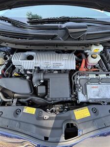 2011 Toyota Prius Four   - Photo 16 - Riverside, CA 92505