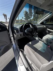 2011 Toyota Corolla LE   - Photo 5 - Riverside, CA 92505