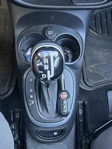 2015 FIAT 500L Easy   - Photo 11 - Riverside, CA 92505