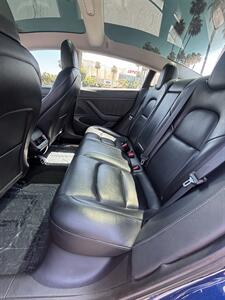 2020 Tesla Model 3 Long Range - Photo 10 - Riverside, CA 92505