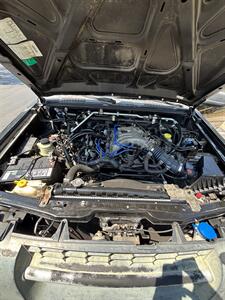 2002 Nissan Xterra SE   - Photo 12 - Riverside, CA 92505