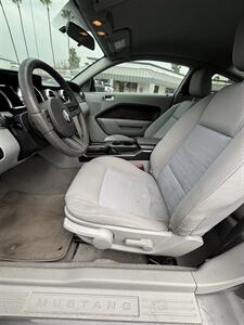 2008 Ford Mustang V6 Deluxe   - Photo 6 - Riverside, CA 92505