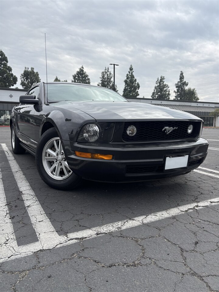 2008 Ford Mustang V6 Deluxe   - Photo 1 - Riverside, CA 92505