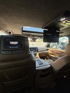 2017 Cadillac Escalade Platinum 4WD - Photo 17 - Riverside, CA 92505