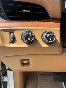 2017 Cadillac Escalade Platinum 4WD - Photo 9 - Riverside, CA 92505