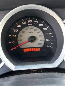 2006 Toyota Tacoma V6 4x4   - Photo 11 - Riverside, CA 92505