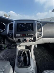 2006 Toyota Tacoma V6 4x4   - Photo 9 - Riverside, CA 92505
