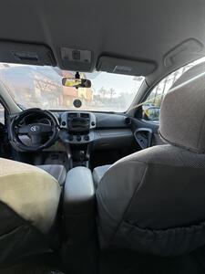 2006 Toyota RAV4   - Photo 8 - Riverside, CA 92505