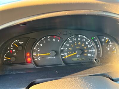 2000 Toyota Tundra SR5   - Photo 11 - Riverside, CA 92505
