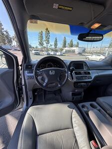 2008 Honda Odyssey Touring   - Photo 10 - Riverside, CA 92505