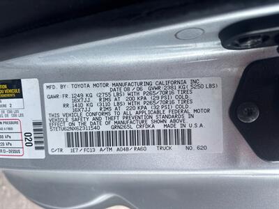 2006 Toyota Tacoma PreRunner V6   - Photo 12 - Riverside, CA 92505