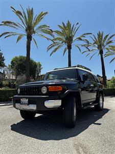 2007 Toyota FJ Cruiser   - Photo 2 - Anaheim, CA 92805