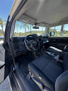 2007 Toyota FJ Cruiser   - Photo 4 - Anaheim, CA 92805