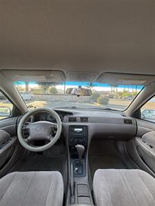 1999 Toyota Camry LE   - Photo 9 - Riverside, CA 92505